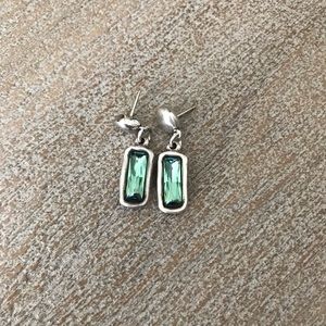 Uno de 50 silver swarovski dangling stud earrings